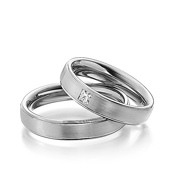 Set Klassieke trouwringen in grijsgoud 14 kt. met in totaal 0,08 ct. Princess-Diamant tw/si van Steinberg