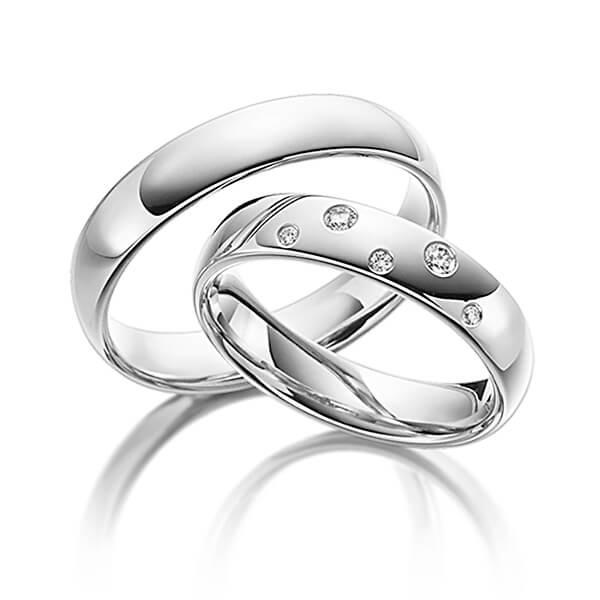 Set klassieke trouwringen in grijsgoud 14 kt. met in totaal 0,09 ct. Briljant tw/si van Steinberg - Q-1165-5 Set klassieke trouwringen in grijsgoud 14 kt. met in totaal 0,09 ct. Briljant tw/si van Steinberg - Q-1165-5