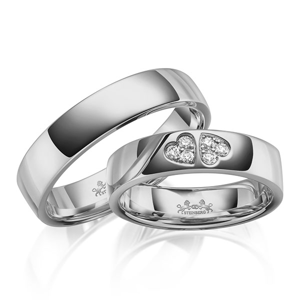 Set klassieke trouwringen in grijsgoud 14 kt. met in totaal 0,11 ct. Briljant tw/si van Steinberg - Q-1660-5 Set klassieke trouwringen in grijsgoud 14 kt. met in totaal 0,11 ct. Briljant tw/si van Steinberg - Q-1660-5