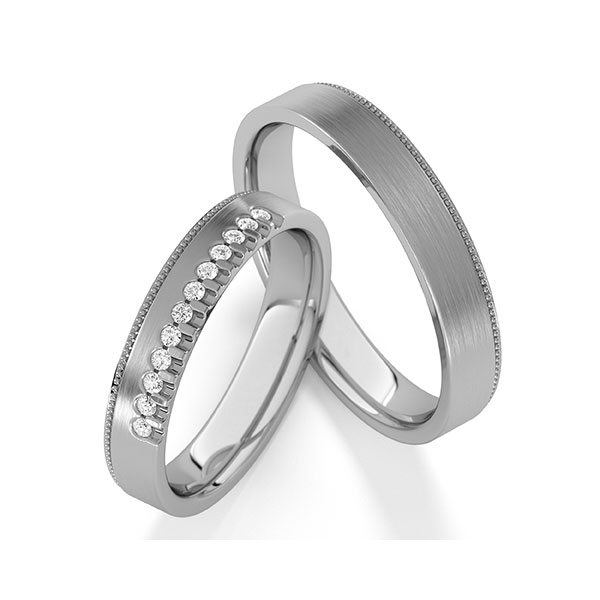 Set Klassieke trouwringen in grijsgoud 14 kt. met in totaal 0,12 ct. Briljant tw/si van Steinberg