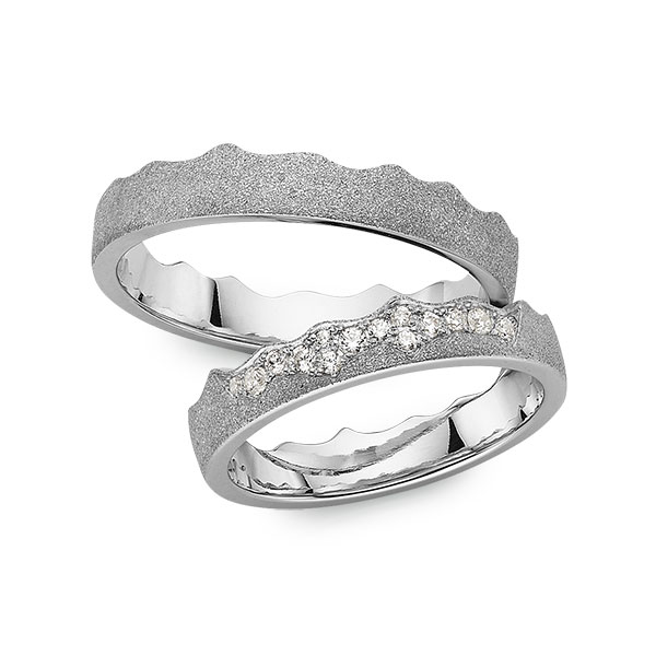 Set Klassieke trouwringen in grijsgoud 14 kt. met in totaal 0,149 ct. Briljant tw/si van Eternal Touch