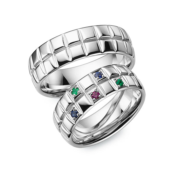 Set Klassieke trouwringen in grijsgoud 14 kt. met in totaal 0,15 ct. Briljant Robijn rood van Eternal Touch