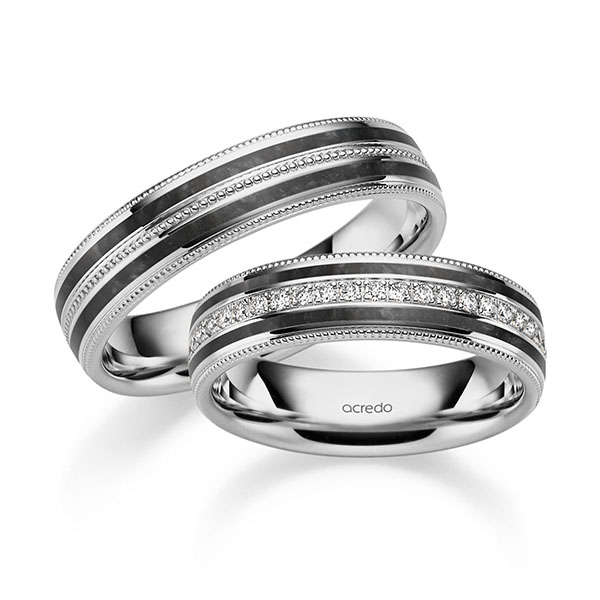 Set Klassieke trouwringen in grijsgoud 14 kt. met in totaal 0,192 ct. Briljant tw/si van acredo