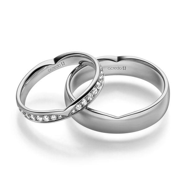 Set Klassieke trouwringen in grijsgoud 14 kt. met in totaal 0,3 ct. Briljant tw/si van acredo
