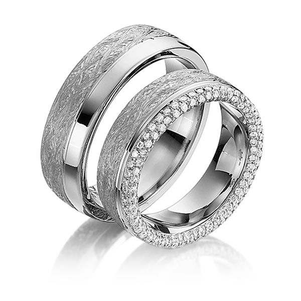 Set Klassieke trouwringen in grijsgoud 14 kt. met in totaal 0,765 ct. Briljant tw/si van Steinberg