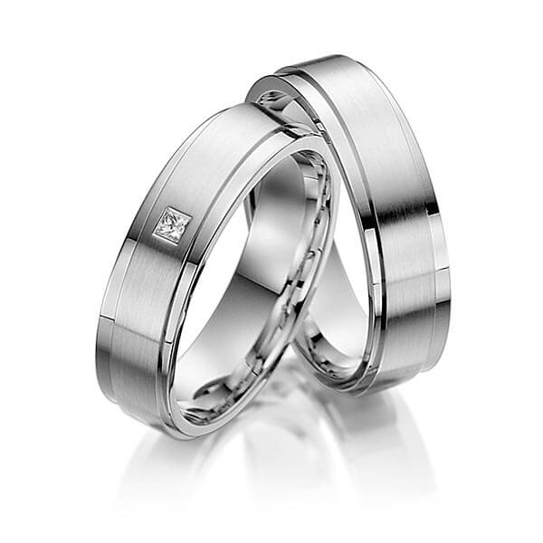 Set Klassieke trouwringen in inside grijsgoud 14 kt. , outside grijsgoud 14 kt. met in totaal 0,03 ct. Princess-Diamant tw,vs van acredo