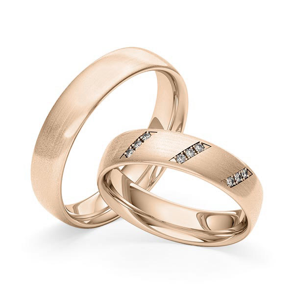 Set klassieke trouwringen in nutcolored-gold 585 met in totaal 0,072 ct. Briljant tw/si van Merii