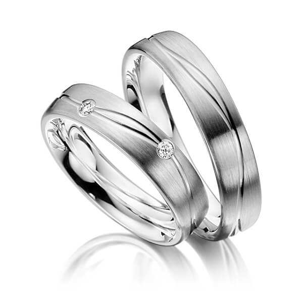 Set Klassieke trouwringen in palladium 14 kt. met in totaal 0,06 ct. Briljant tw/si van Steinberg