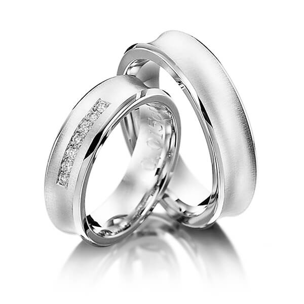 Set Klassieke trouwringen in platina 950 met in totaal 0,105 ct. Briljant r,if van Eternal Touch