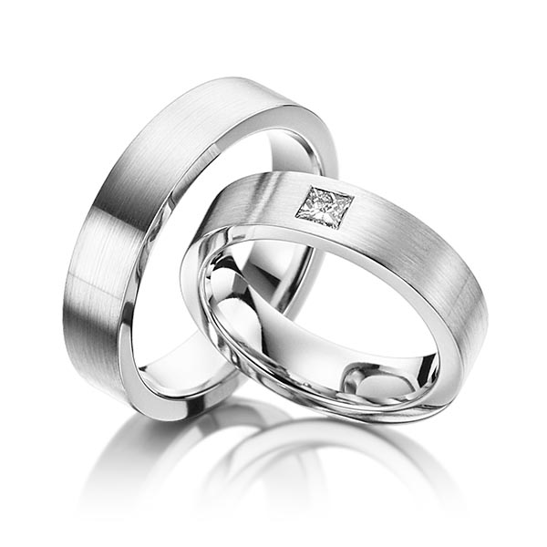 Set klassieke trouwringen in platina 950 met in totaal 0,12 ct. Princess-Diamant tw/si van Steinberg
