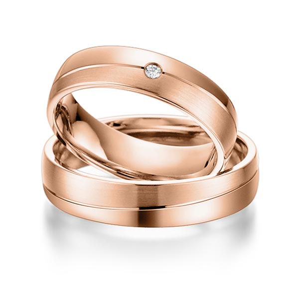 Set Klassieke trouwringen in roodgoud 14 kt. met in totaal 0,015 ct. Briljant tw/si van acredo