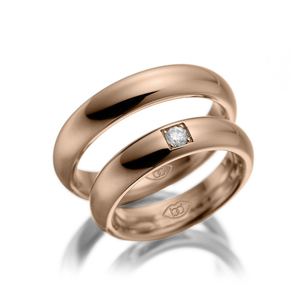 Set Klassieke trouwringen in roodgoud 14 kt. met in totaal 0,02 ct. Briljant tw/si 