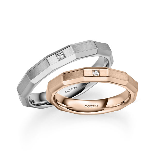 Set Klassieke trouwringen in roodgoud 14 kt. met in totaal 0,02 ct. Briljant tw/si van acredo