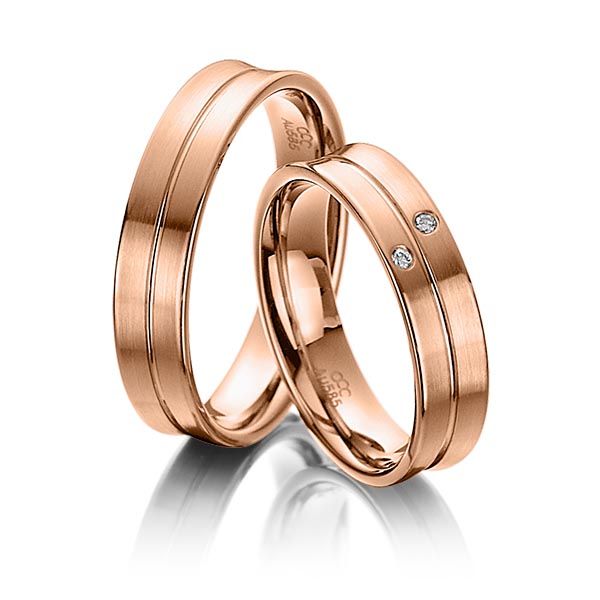Set Klassieke trouwringen in roodgoud 14 kt. met in totaal 0,02 ct. Briljant tw/si van acredo - A-4009-4 Set Klassieke trouwringen in roodgoud 14 kt. met in totaal 0,02 ct. Briljant tw/si van acredo - A-4009-4
