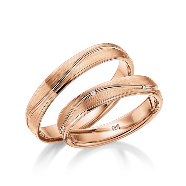 Set Klassieke trouwringen in roodgoud 14 kt. met in totaal 0,03 ct. Briljant tw/si van acredo