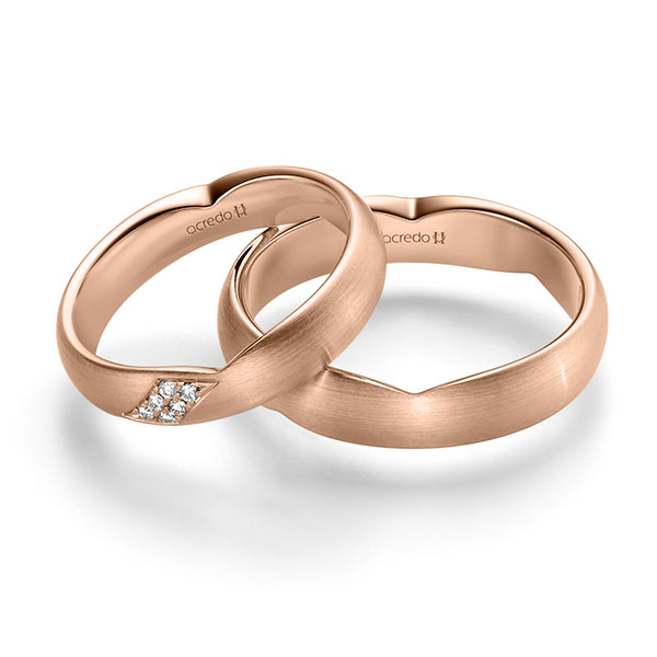 Set Klassieke trouwringen in roodgoud 14 kt. met in totaal 0,048 ct. Briljant tw/si van acredo