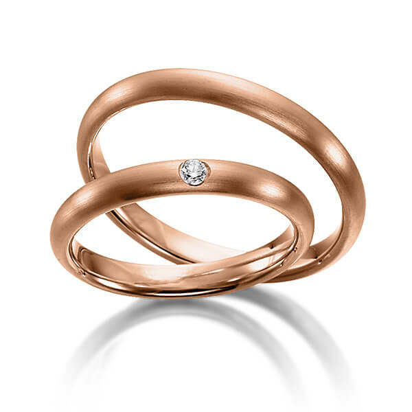 Set klassieke trouwringen in roodgoud 14 kt. met in totaal 0,04 ct. Briljant tw/si van acredo - S-1112-2