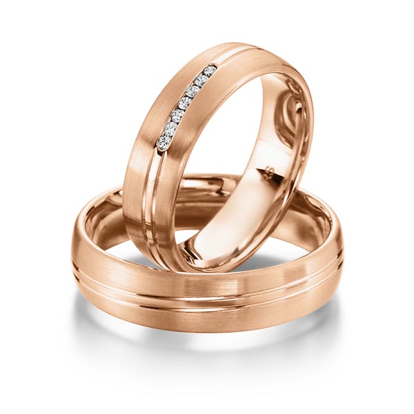 Set Klassieke trouwringen in roodgoud 14 kt. met in totaal 0,056 ct. Briljant tw/si van acredo - S-1140-3 Set Klassieke trouwringen in roodgoud 14 kt. met in totaal 0,056 ct. Briljant tw/si van acredo - S-1140-3