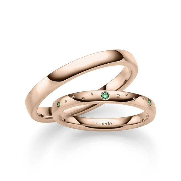 Set klassieke trouwringen in roodgoud 14 kt. met in totaal 0,056 ct. Briljant van acredo