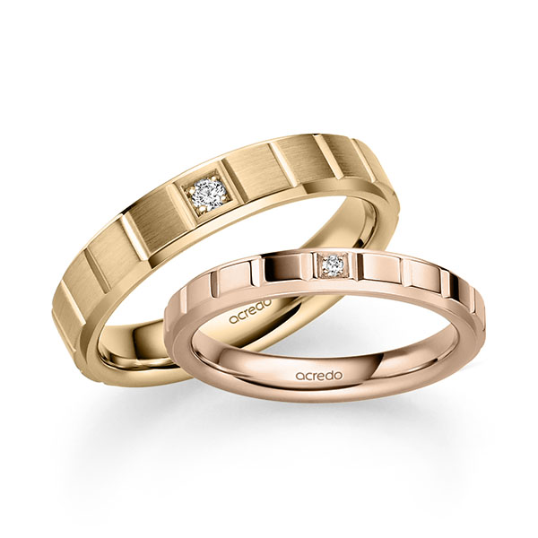 Set Klassieke trouwringen in roodgoud 14 kt. met in totaal 0,05 ct. Briljant tw/si van acredo