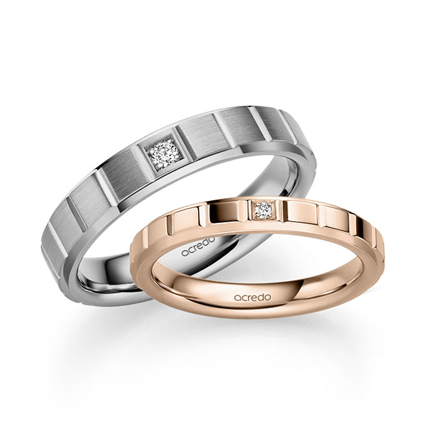 Set Klassieke trouwringen in roodgoud 14 kt. met in totaal 0,05 ct. Briljant tw/si van acredo