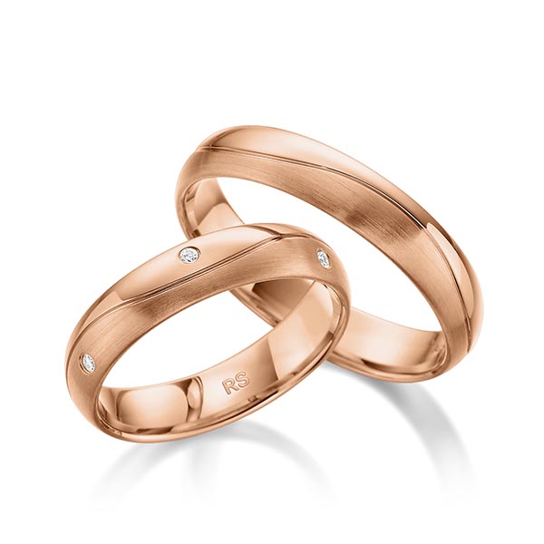 Set Klassieke trouwringen in roodgoud 14 kt. met in totaal 0,06 ct. Briljant tw/si van acredo