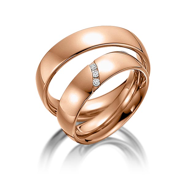 Set klassieke trouwringen in roodgoud 14 kt. met in totaal 0,06 ct. Briljant tw/si van Steinberg
