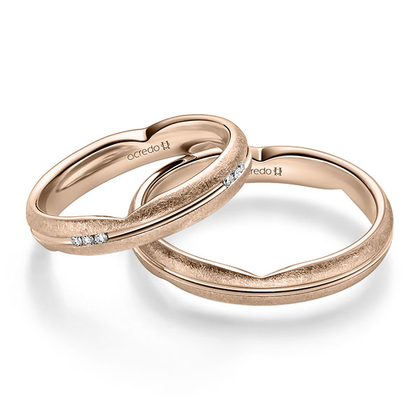 Set Klassieke trouwringen in roodgoud 14 kt. met in totaal 0,096 ct. Briljant tw/si van acredo
