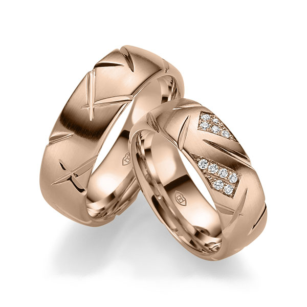 Set Klassieke trouwringen in roodgoud 14 kt. met in totaal 0,105 ct. Briljant tw/si van Eternal Touch