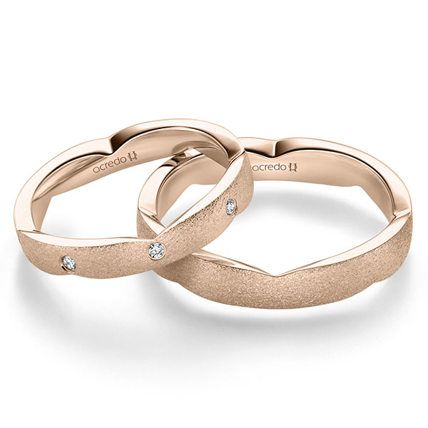 Set Klassieke trouwringen in roodgoud 14 kt. met in totaal 0,12 ct. Briljant tw/si van acredo