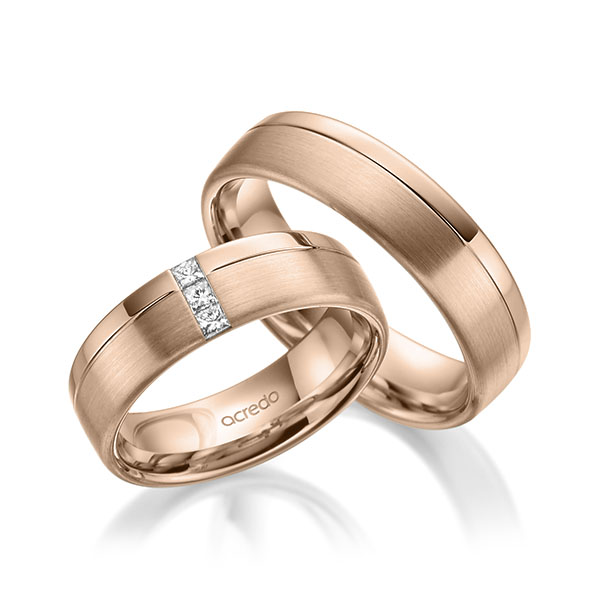 Set Klassieke trouwringen in roodgoud 14 kt. met in totaal 0,12 ct. Princess-Diamant tw/si van acredo - A-1963-5 Set Klassieke trouwringen in roodgoud 14 kt. met in totaal 0,12 ct. Princess-Diamant tw/si van acredo - A-1963-5