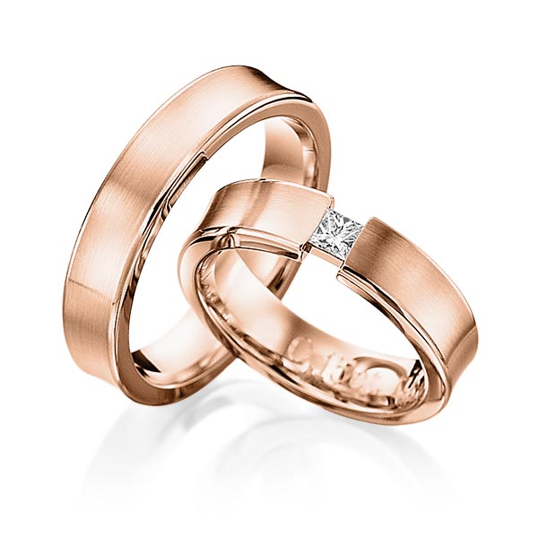Set klassieke trouwringen in roodgoud 14 kt. met in totaal 0,12 ct. Princess-Diamant tw/si van Eternal Touch