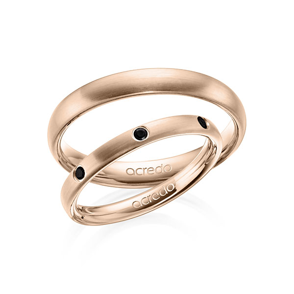 Set klassieke trouwringen in roodgoud 14 kt. met in totaal 0,14 ct. Briljant Zwart van acredo