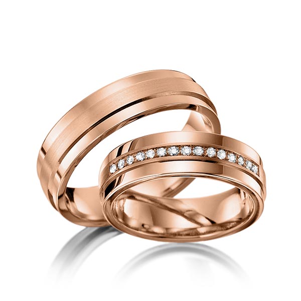 Set Klassieke trouwringen in roodgoud 14 kt. met in totaal 0,15 ct. Briljant tw/si van Eternal Touch - Y-1146-6 Set Klassieke trouwringen in roodgoud 14 kt. met in totaal 0,15 ct. Briljant tw/si van Eternal Touch - Y-1146-6