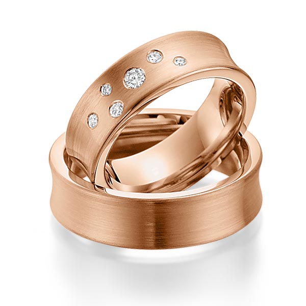Set klassieke trouwringen in roodgoud 14 kt. met in totaal 0,15 ct. Briljant tw/si van Steinberg