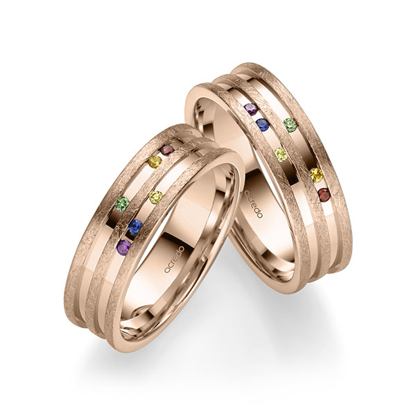 Set Klassieke trouwringen in roodgoud 14 kt. met in totaal 0,18 ct. Briljant Red Cherry Apple Green Saffier Blauw Saffier Oranje Geel van acredo - A-2196-4 Set Klassieke trouwringen in roodgoud 14 kt. met in totaal 0,18 ct. Briljant Red Cherry Apple Green Saffier Blauw Saffier Oranje Geel van acredo - A-2196-4