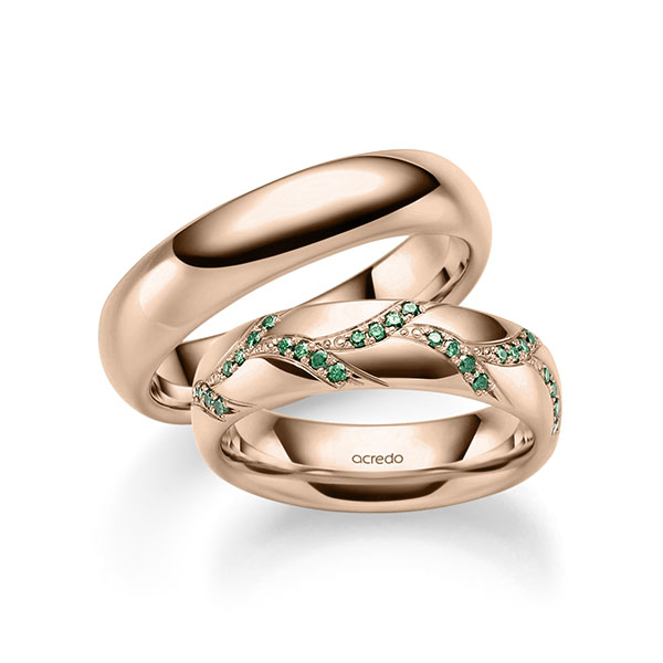 Set klassieke trouwringen in roodgoud 14 kt. met in totaal 0,208 ct. Briljant van acredo