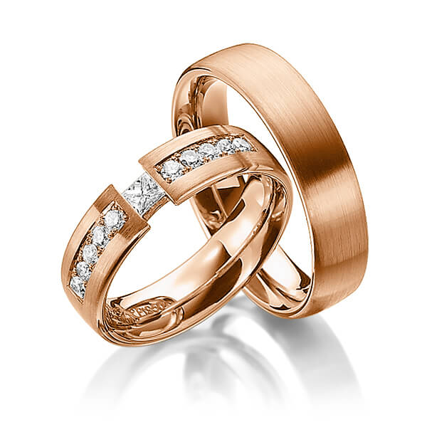 Set klassieke trouwringen in roodgoud 14 kt. met in totaal 0,3 ct. Princess-Diamant & Briljant tw/si van Steinberg
