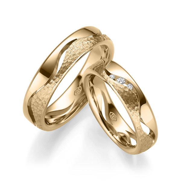 Set Klassieke trouwringen in roségoud 14 kt. , hamerslag met in totaal 0,036 ct. Briljant tw/si van Merii - M-1323-10