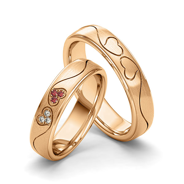 Set Klassieke trouwringen in roségoud 14 kt. Hart met in totaal 0,06 ct. Briljant Red Cherry tw/si van Eternal Touch
