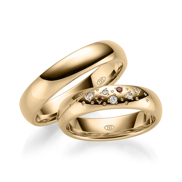 Set Klassieke trouwringen in roségoud 14 kt. met in totaal 0,066 ct. Briljant w,si Red Cherry - UQ-1003-1 Set Klassieke trouwringen in roségoud 14 kt. met in totaal 0,066 ct. Briljant w,si Red Cherry - UQ-1003-1