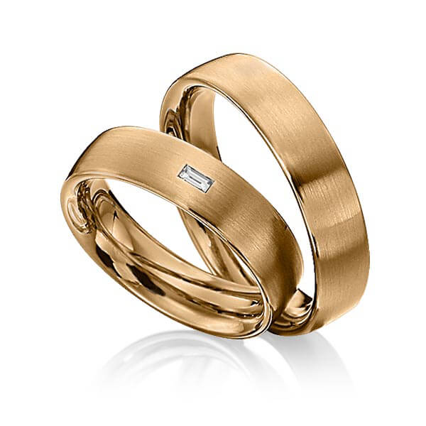 Set klassieke trouwringen in roségoud 14 kt. met in totaal 0,06 ct. Baguette-Diamant tw,vs van Eternal Touch