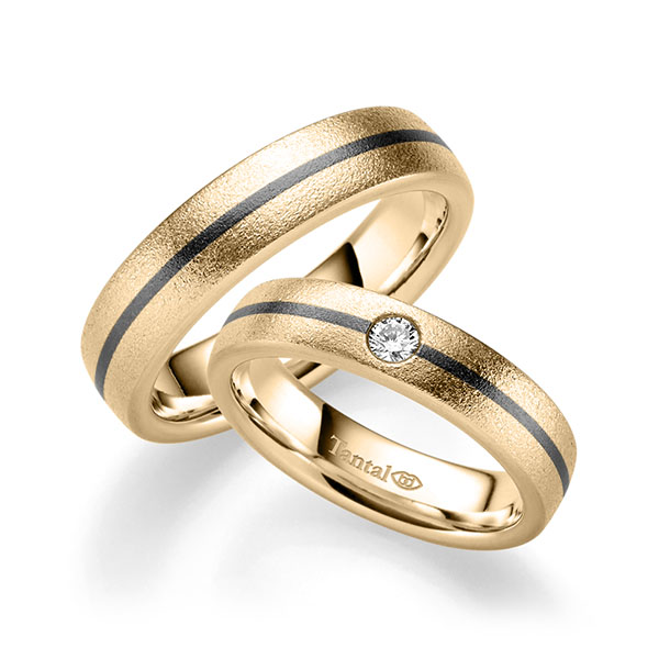 Set Klassieke trouwringen in roségoud 14 kt. met in totaal 0,09 ct. Briljant tw,vs 