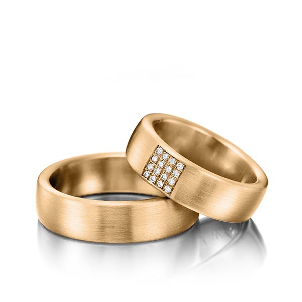 Set klassieke trouwringen in roségoud 14 kt. met in totaal 0,128 ct. Briljant tw/si van Steinberg - Q-1201-5 Set klassieke trouwringen in roségoud 14 kt. met in totaal 0,128 ct. Briljant tw/si van Steinberg - Q-1201-5
