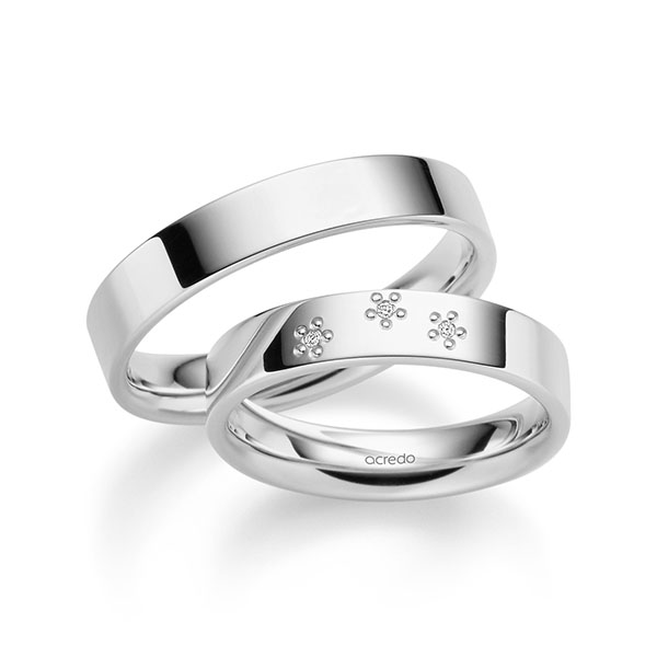 Set klassieke trouwringen in witgoud 14 kt. met in totaal 0,015 ct. Briljant tw/si van acredo - A-2349-5 Set klassieke trouwringen in witgoud 14 kt. met in totaal 0,015 ct. Briljant tw/si van acredo - A-2349-5