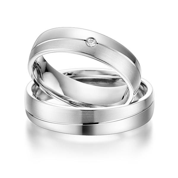 Set Klassieke trouwringen in witgoud 14 kt. met in totaal 0,015 ct. Briljant tw/si van acredo