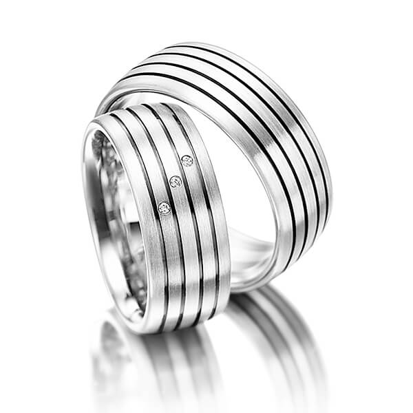 Set Klassieke trouwringen in witgoud 14 kt. met in totaal 0,015 ct. Briljant tw/si van Merii