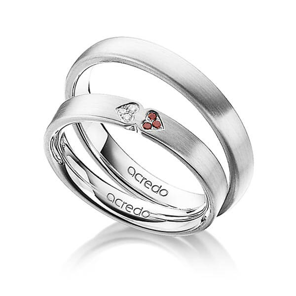 Set klassieke trouwringen in witgoud 14 kt. met in totaal 0,03 ct. Briljant Red Cherry tw/si van acredo - A-1244-5