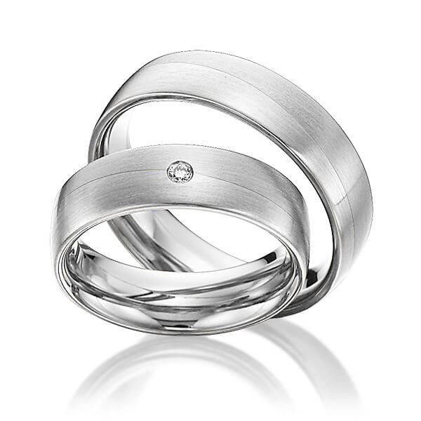 Set klassieke trouwringen in witgoud 14 kt. met in totaal 0,03 ct. Briljant tw/si van Eternal Touch