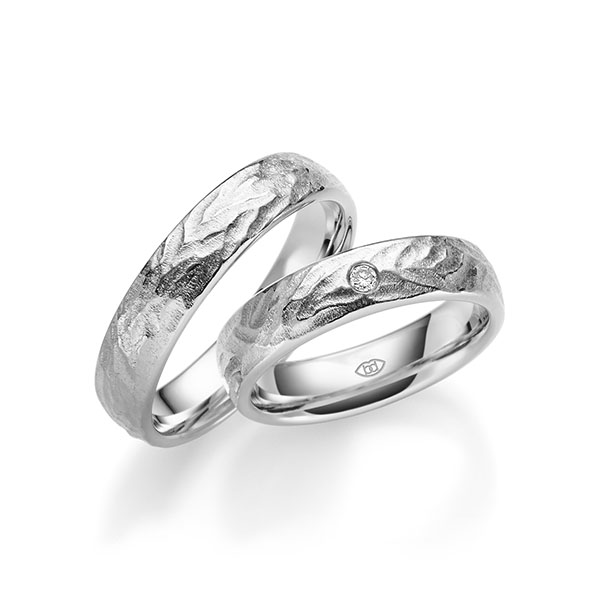 Set Klassieke trouwringen in witgoud 14 kt. met in totaal 0,03 ct. Briljant tw/si van Eternal Touch